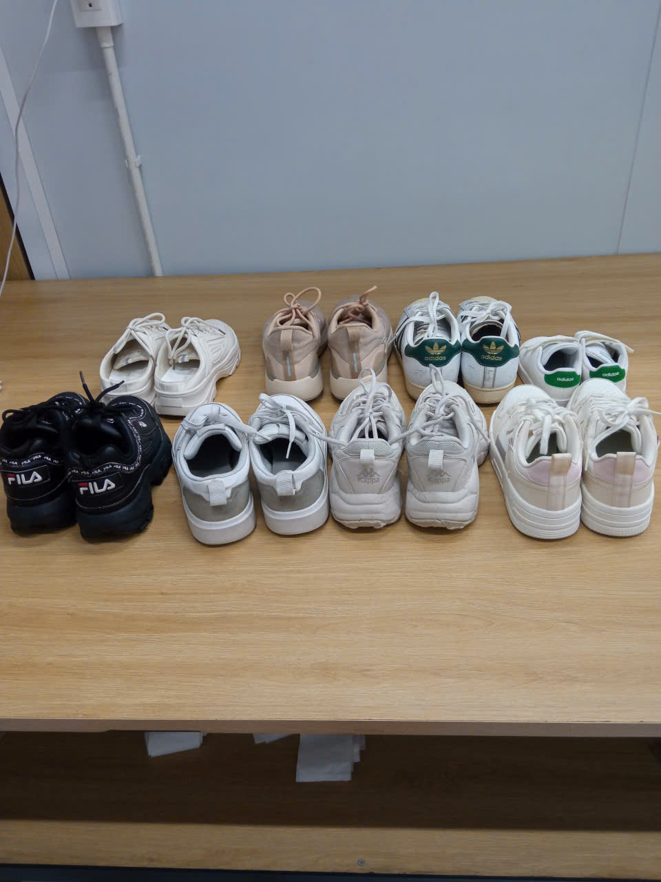 Khi nào nên sử dụng dịch vụ giặt sấy cao cấp cho giày